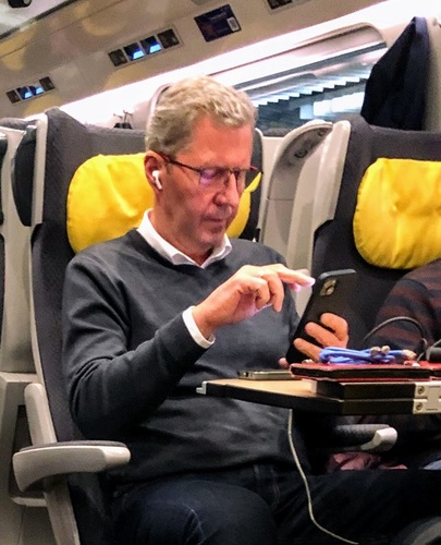 Podr&oacute;ż w rytmie slow. Aplikacja EuroPodr&oacute;że zmienia spos&oacute;b, w jaki jeździmy pociągami